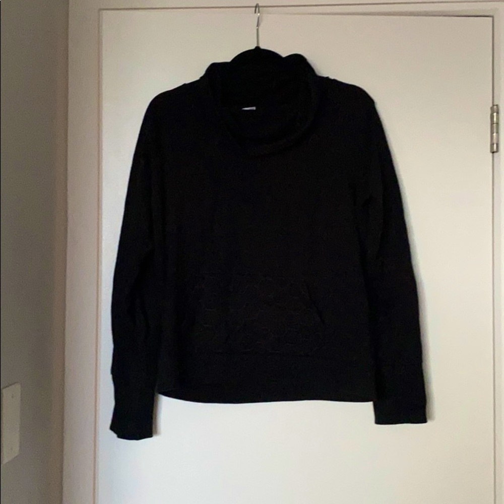 Geometric pocket Sweater